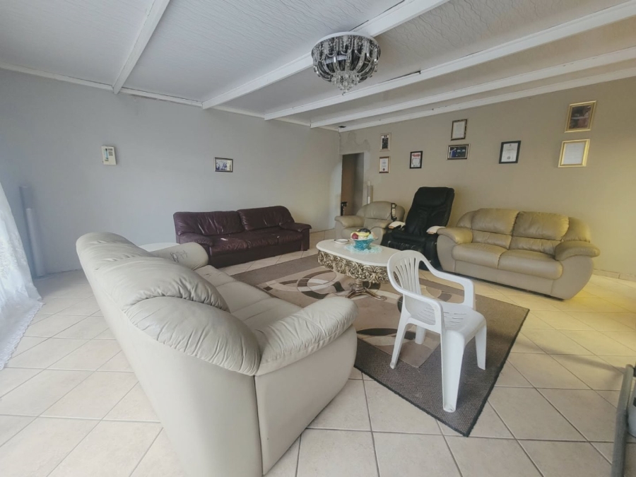 4 Bedroom Property for Sale in Morewag Free State